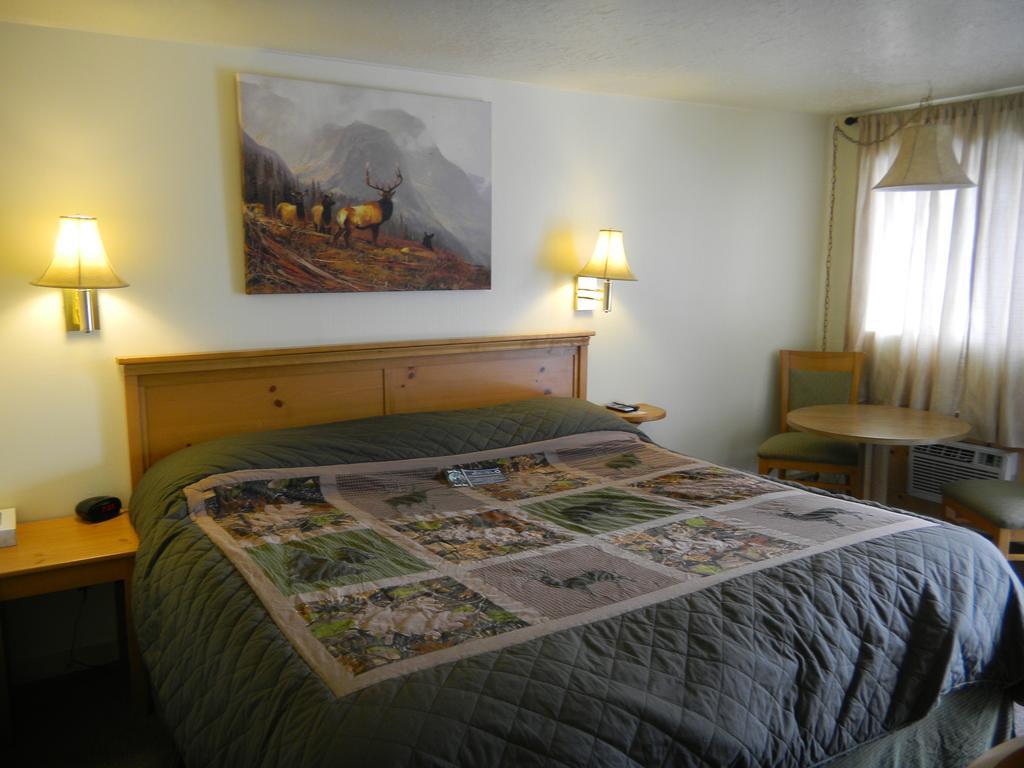 Falls Motel Thompson Falls Quarto foto